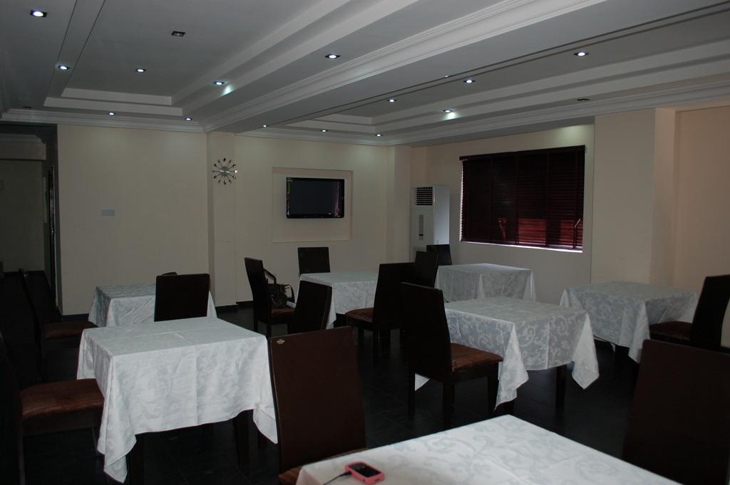 Knightsbridge Hotel Икея Экстерьер фото